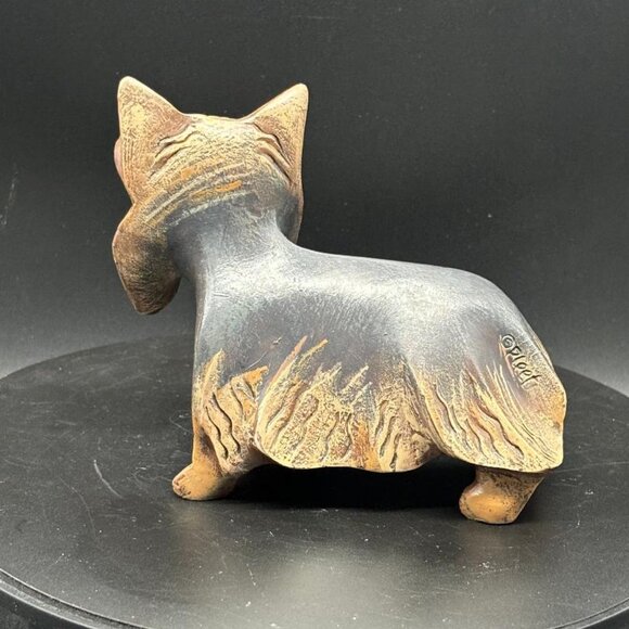 Vintage Stone Carved Pleet Yorkshire Terrier Figurine Signed JR 4.5" - Picture 5 of 6